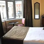 Parliament Hotel