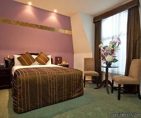 Hotel Parliament 3*