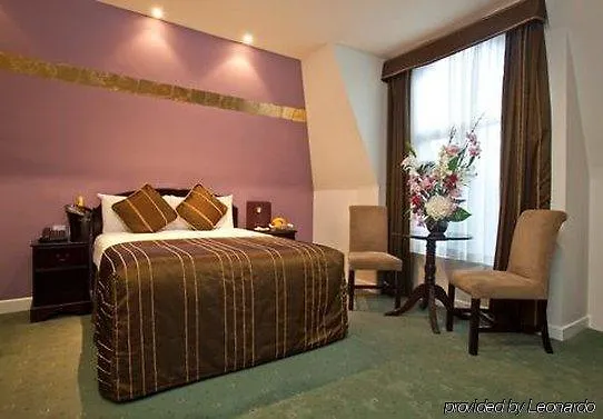 Hotel Parliament 3*