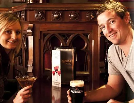 Parliament מלון 3*